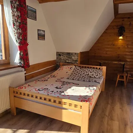Gościnne U Ogórków Quarto em Acomodações Particulares Witów